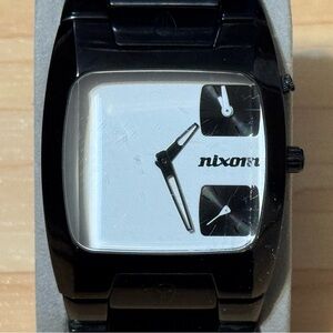 Nixon The Banks "Count It" Black & White Stainless Metal Men’s Analog Watch RUNS